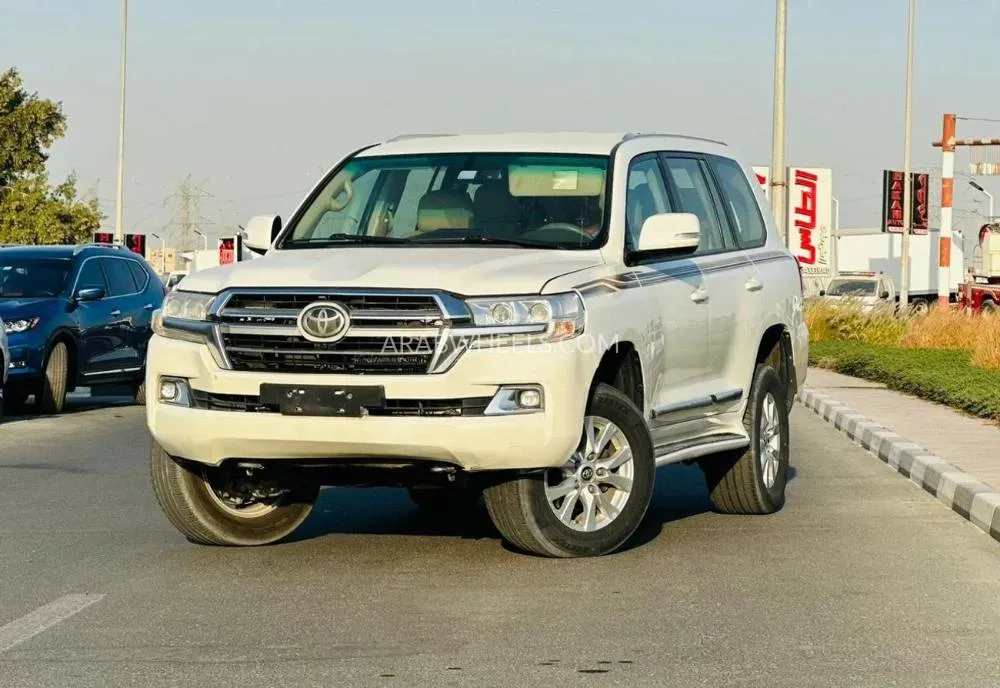 Toyota Land Cruiser 2018 for Sale in Dubai Image-4