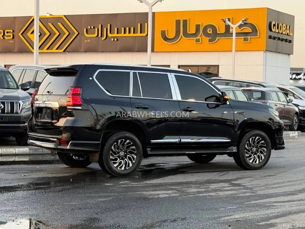 Toyota Land Cruiser Prado 2013 for Sale in Dubai Image-4