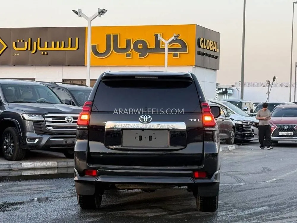 Toyota Land Cruiser Prado 2013 for Sale in Dubai Image-7