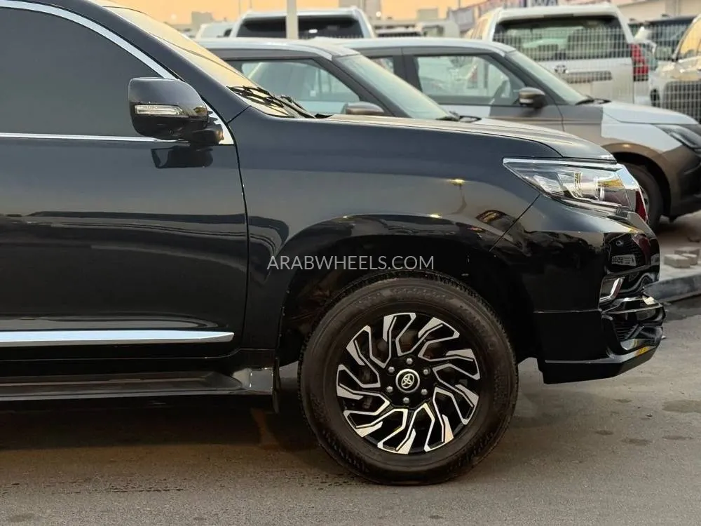 Toyota Land Cruiser Prado 2013 for Sale in Dubai Image-8