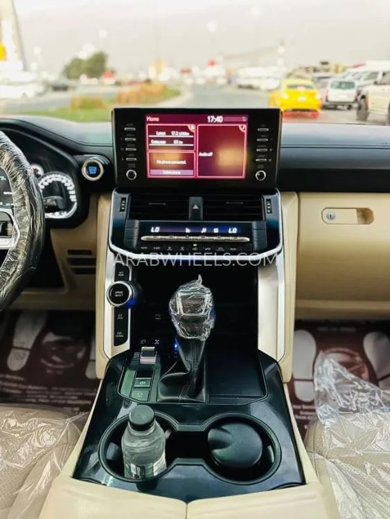 تويوتا لاند كروزر 2022 for Sale in دبي Image-16