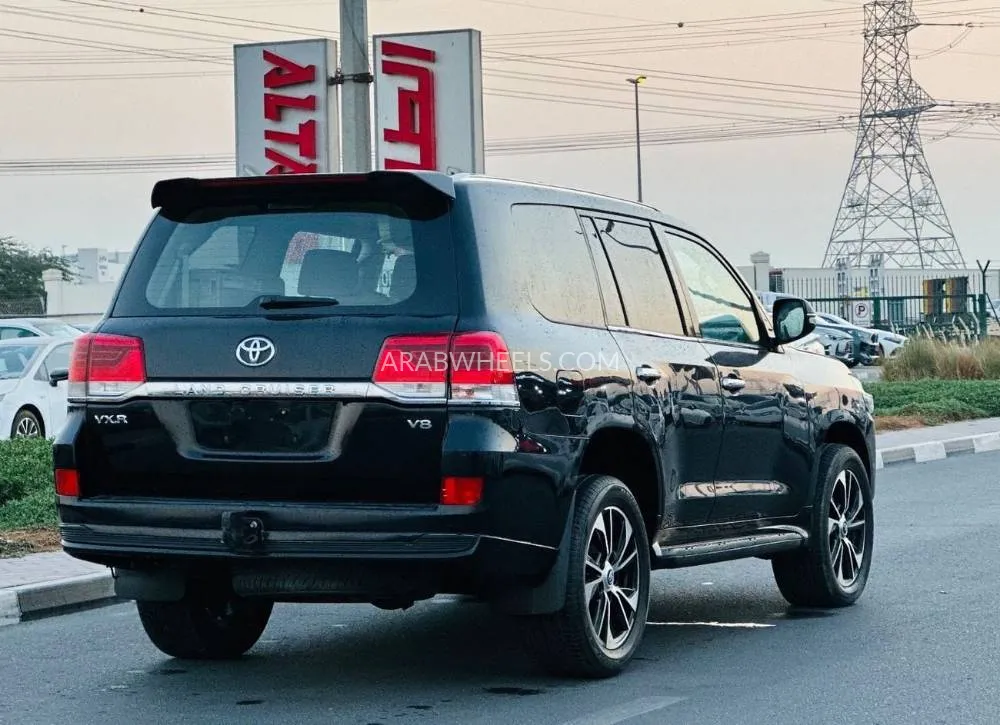 Toyota Land Cruiser 2020 for Sale in Dubai Image-3