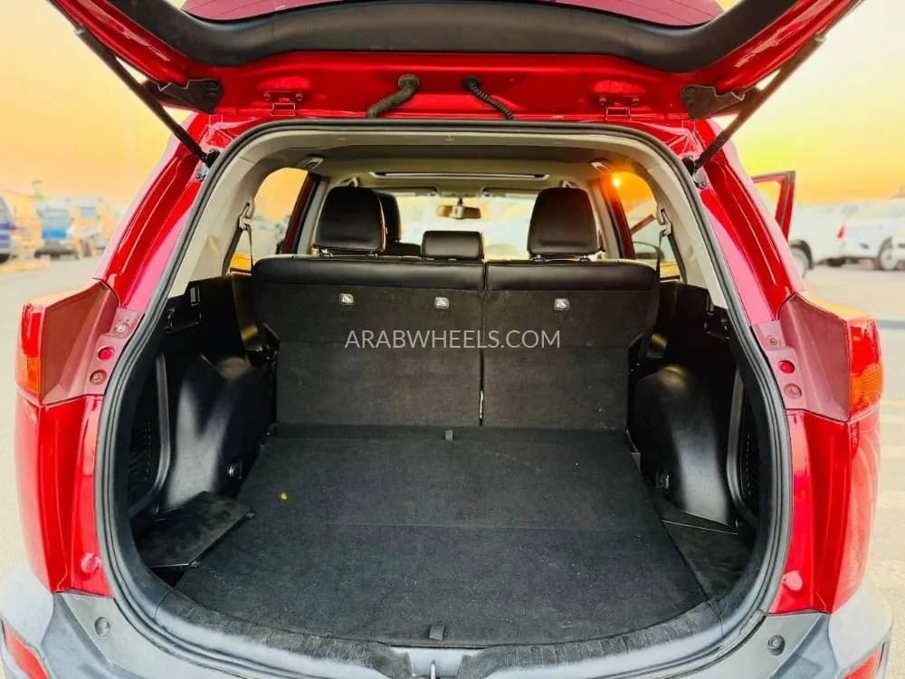 Toyota Rav4 2014 for Sale in Dubai Image-8