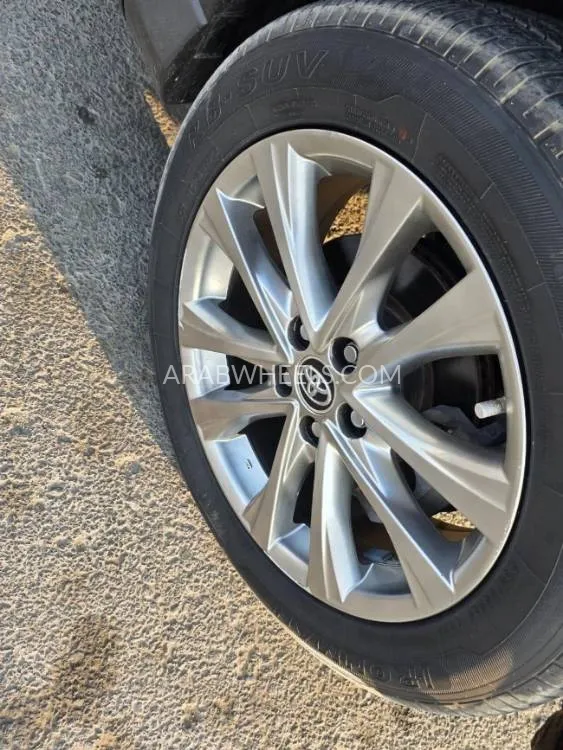 Toyota Rav4 2016 for Sale in Dubai Image-18