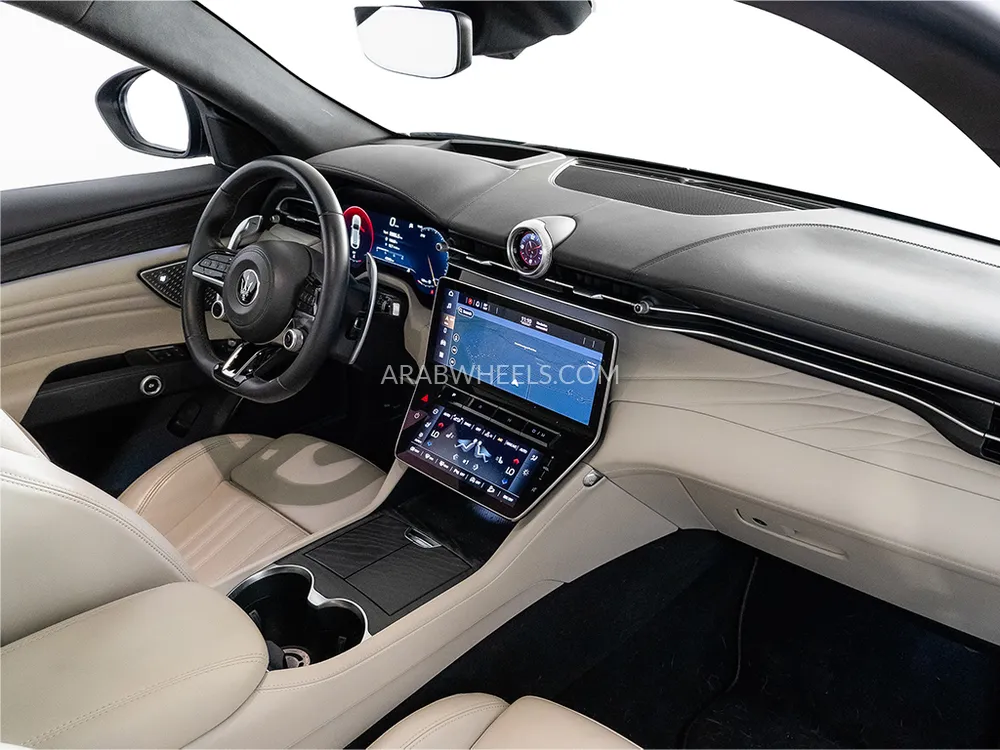 Maserati Grecale 2023 for Sale in Dubai Image-11