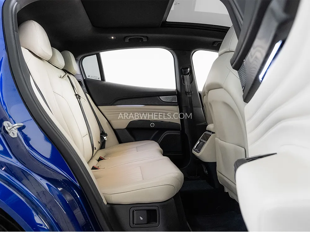 Maserati Grecale 2023 for Sale in Dubai Image-13