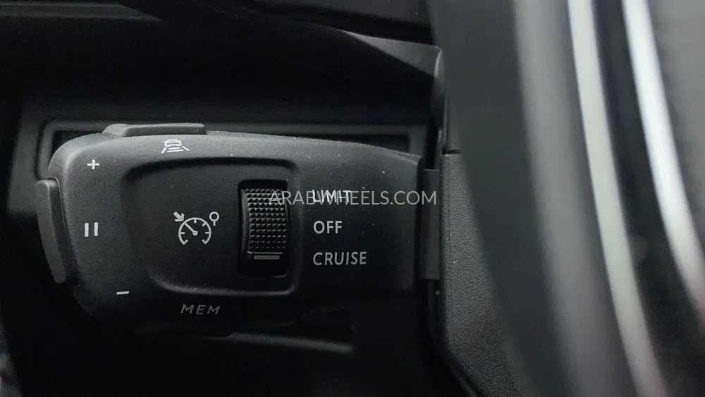 بيجو 3008 2025 for Sale in دبي Image-21