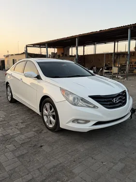 Hyundai Sonata 2.4L Base 2011