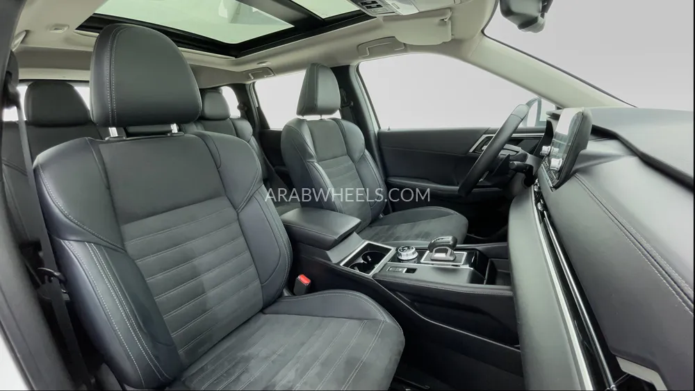 Mitsubishi Outlander 2024 for Sale in Dubai Image-26