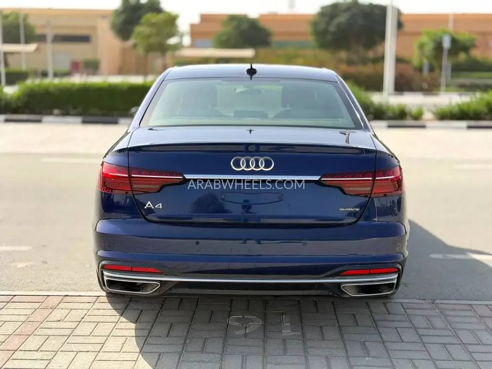 Audi A4 2022 for Sale in Dubai Image-16