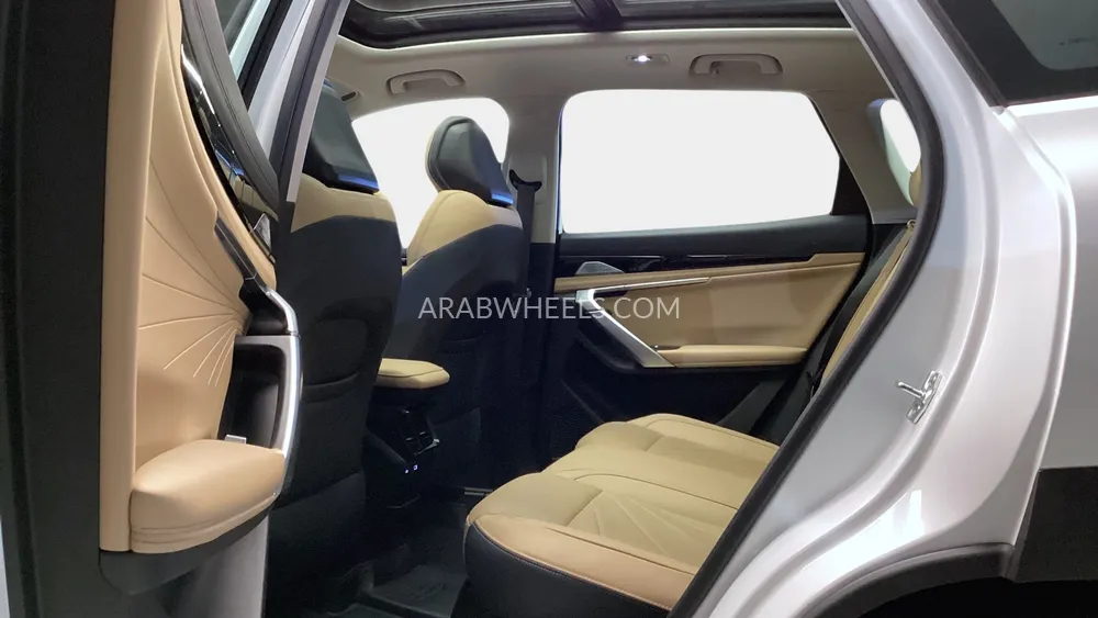 Geely Starray 2025 for Sale in Sharjah Image-25