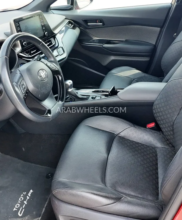 Toyota C-HR 2021 for Sale in Dubai Image-9