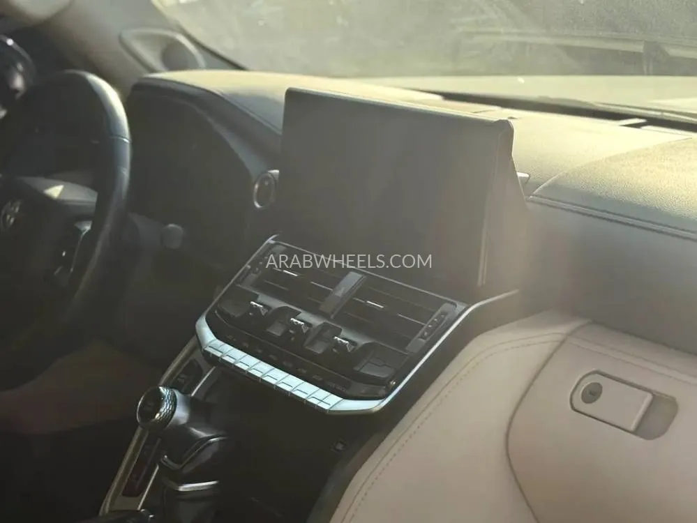 Toyota Land Cruiser 2023 for Sale in Dubai Image-17
