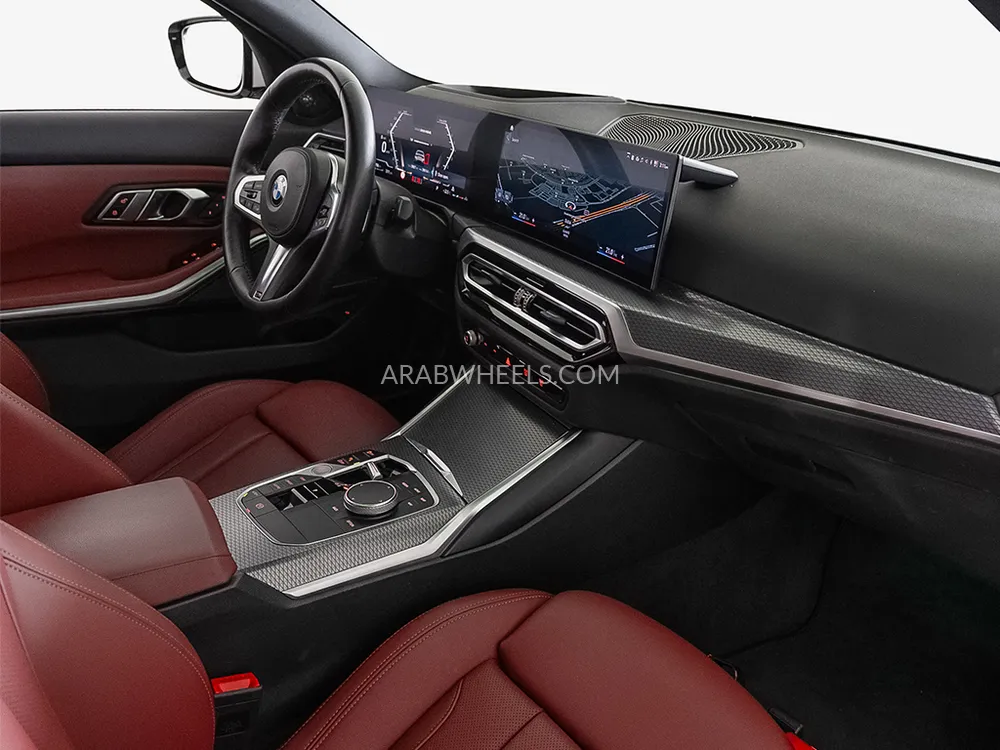 بي إم دبليو الفئة الثالثة 2023 for Sale in دبي Image-13