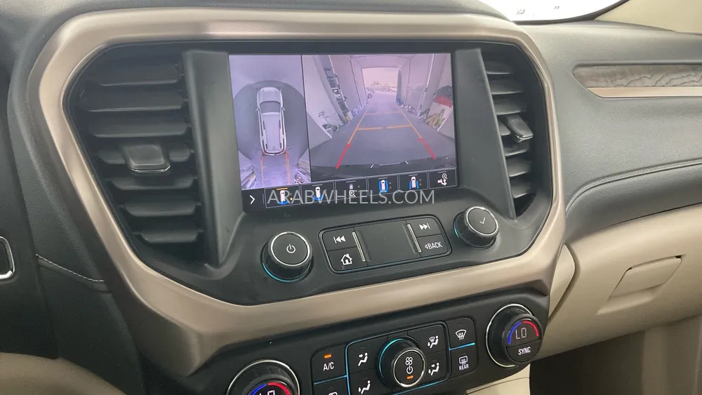 GMC Acadia 2020 for Sale in Sharjah Image-16