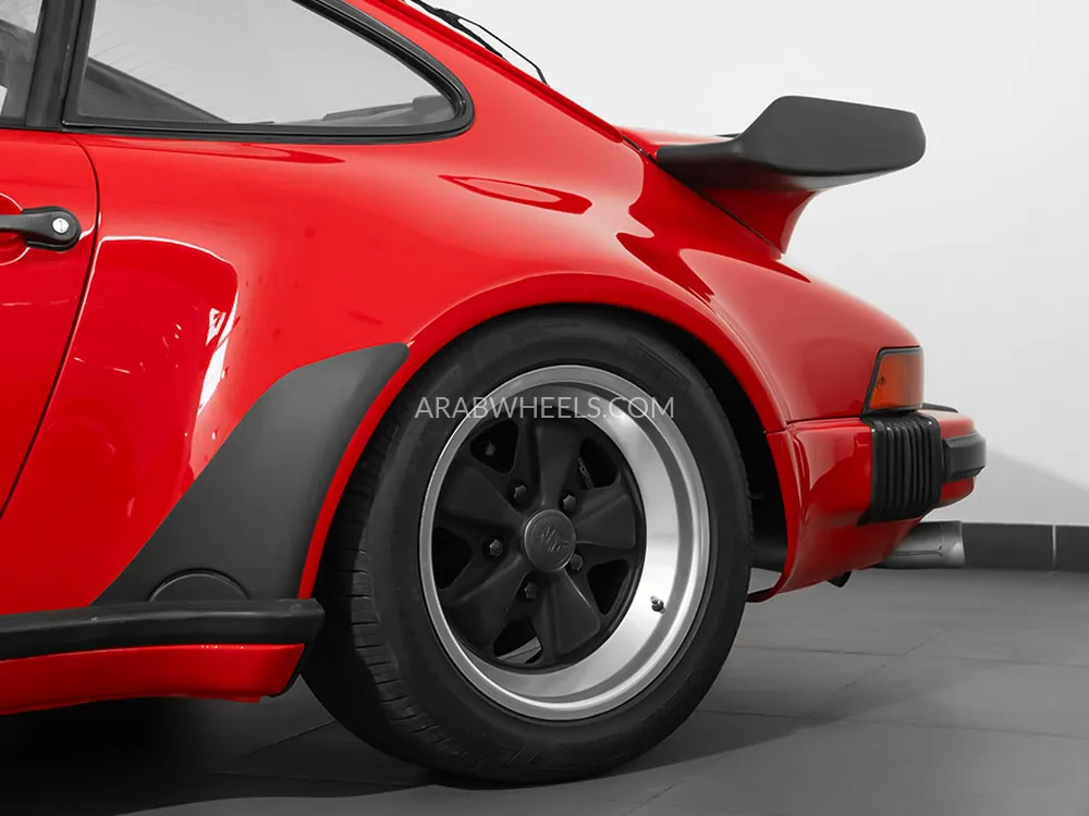 Porsche 911 1988 for Sale in Dubai Image-12