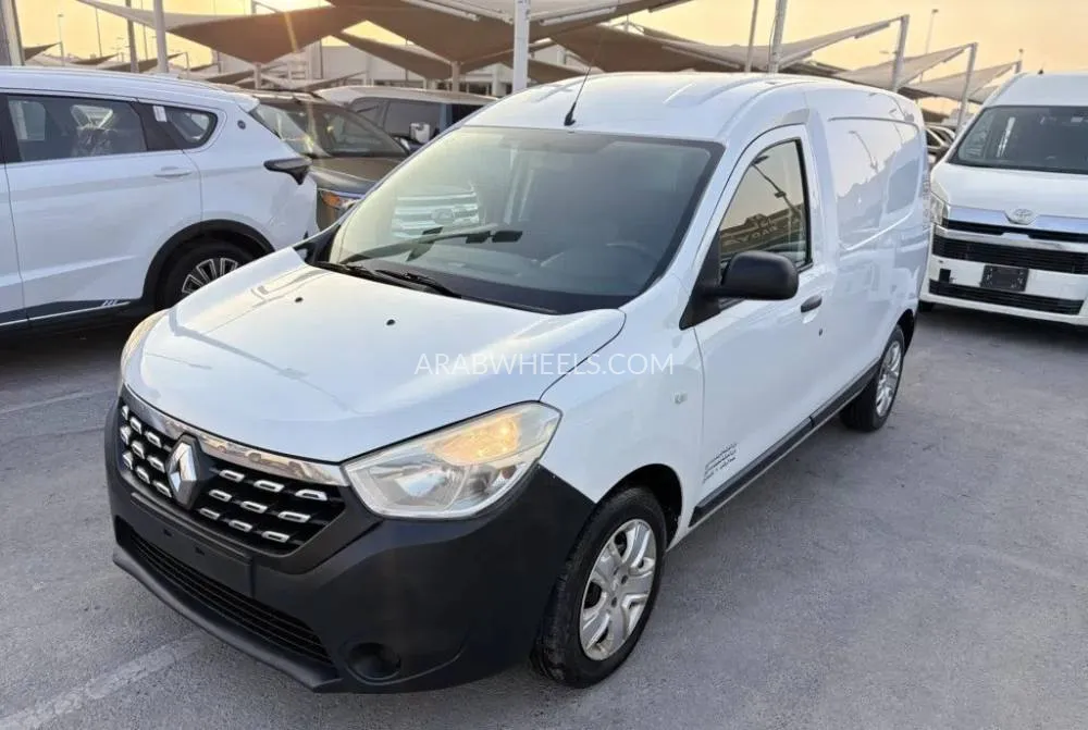 Renault Dokker Van 2019 for Sale in Sharjah Image-4