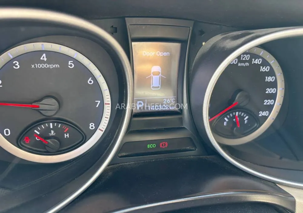 هيونداي سانتا في 2014 for Sale in الشارقة Image-7