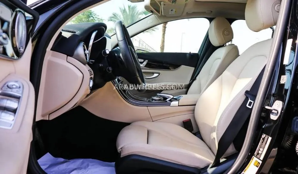 Mercedes Benz C Class 2018 for Sale in Dubai Image-7