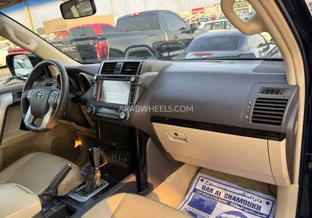 Toyota Land Cruiser Prado 2015 for Sale in Sharjah Image-8