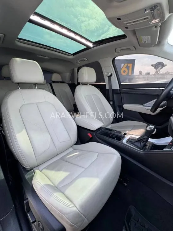Audi Q3 2022 for Sale in Ajman Image-17