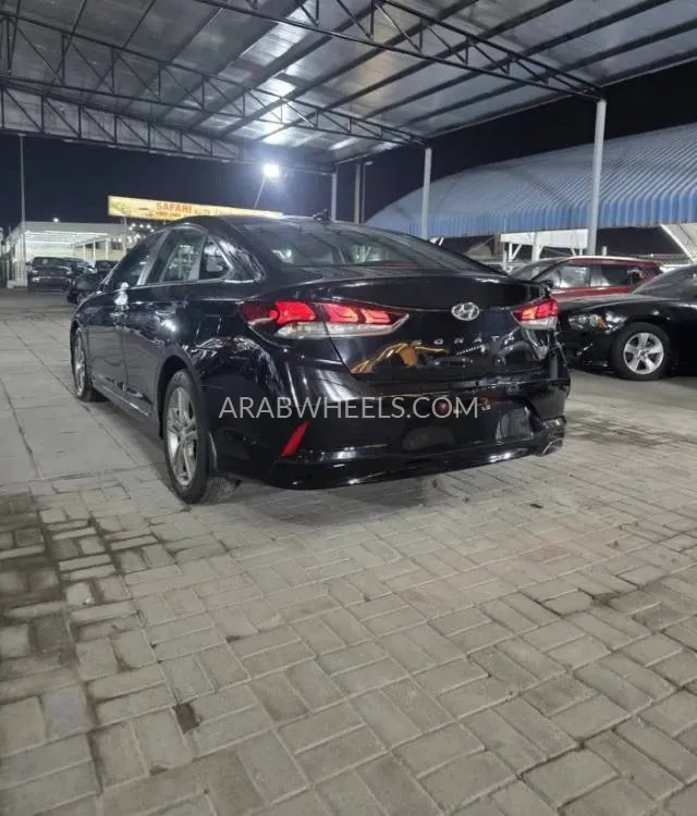 Hyundai Sonata 2018 for Sale in Ajman Image-14