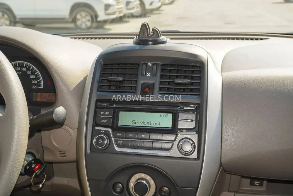 Nissan Sunny 2022 for Sale in Dubai Image-17