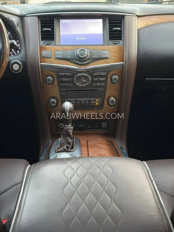 Infiniti QX80 2015 for Sale in Ajman Image-12