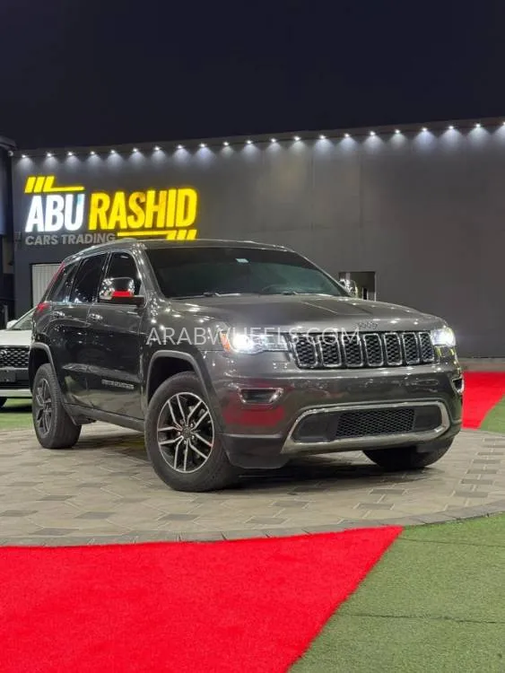 Jeep Cherokee 2019 for Sale in Ajman Image-9