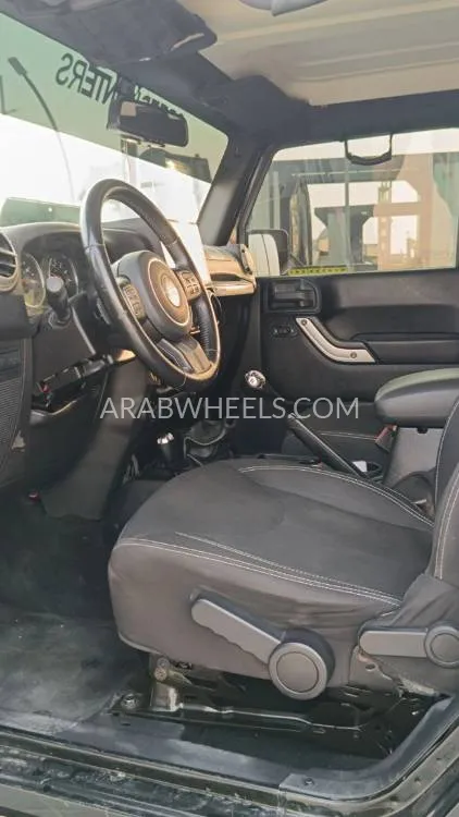 Jeep Wrangler 2016 for Sale in Ajman Image-3