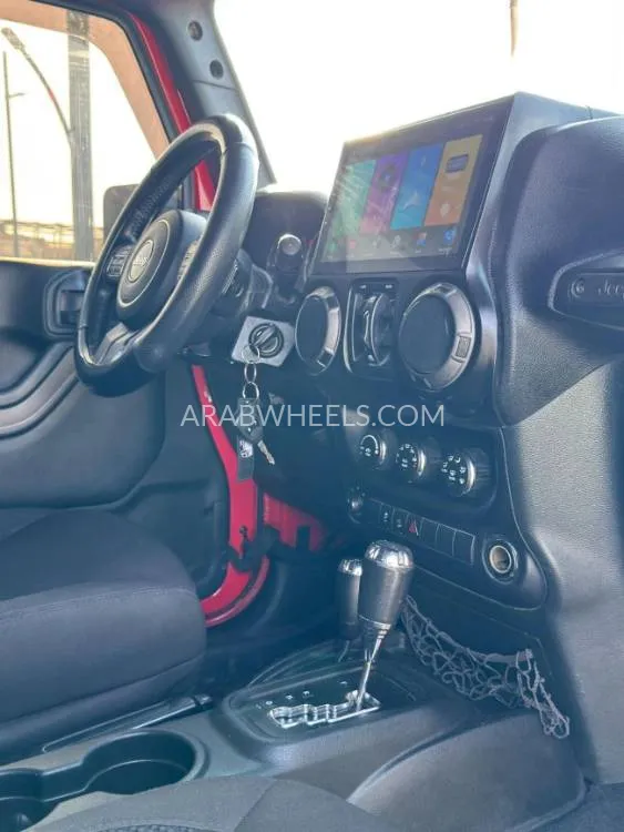 Jeep Wrangler 2017 for Sale in Ajman Image-10