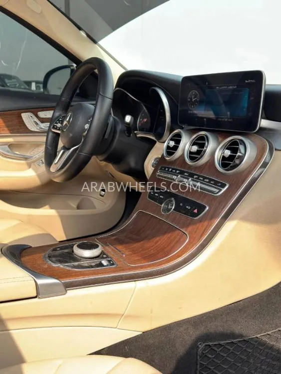 Mercedes Benz C Class 2019 for Sale in Ajman Image-7