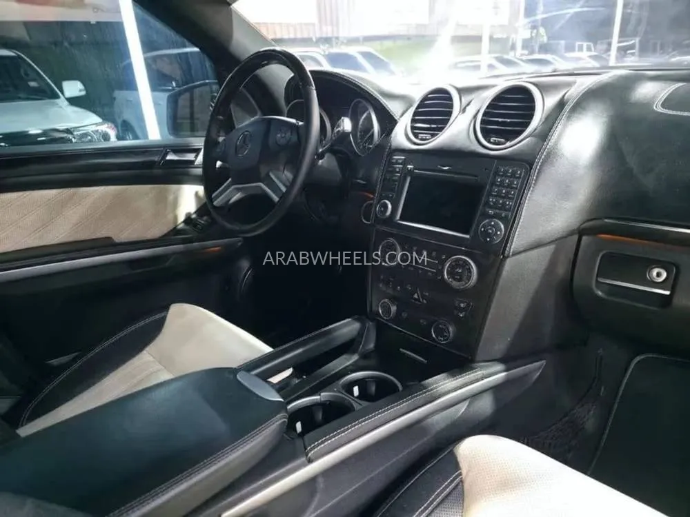 Mercedes Benz GL Class 2012 for Sale in Ajman Image-21