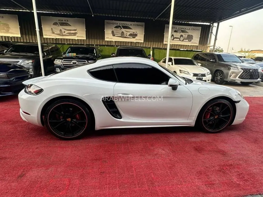 Porsche 718 2018 for Sale in Ajman Image-7