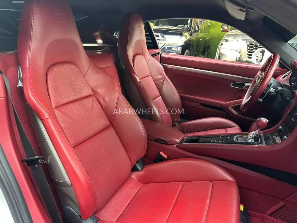 Porsche 718 2018 for Sale in Ajman Image-11