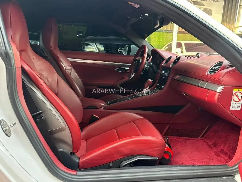 Porsche 718 2018 for Sale in Ajman Image-16