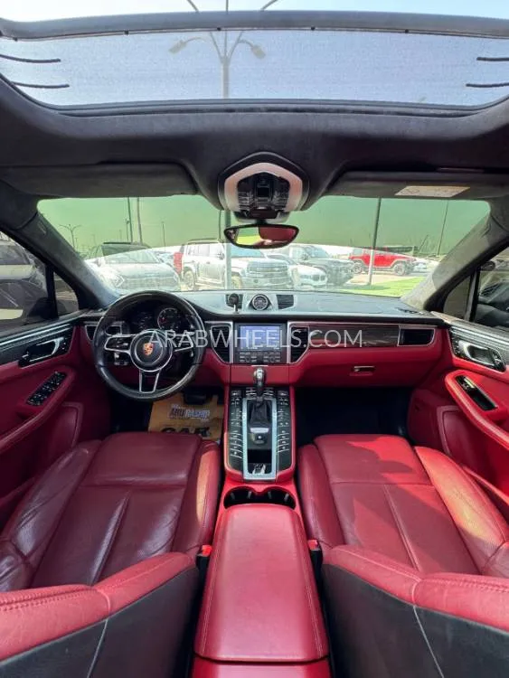 Porsche Macan 2015 for Sale in Ajman Image-10