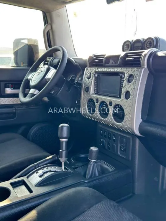 تويوتا إف جي كروزر 2009 for Sale in عجمان Image-10