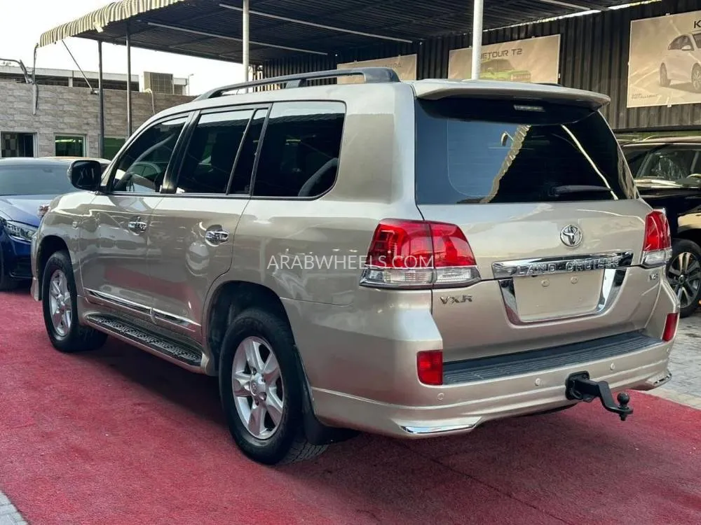 Toyota Land Cruiser 2010 for Sale in Ajman Image-5