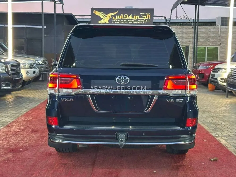 Toyota Land Cruiser 2019 for Sale in Ajman Image-14