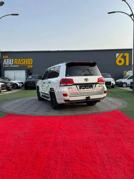 Toyota Land Cruiser 2019 for Sale in Ajman Image-4