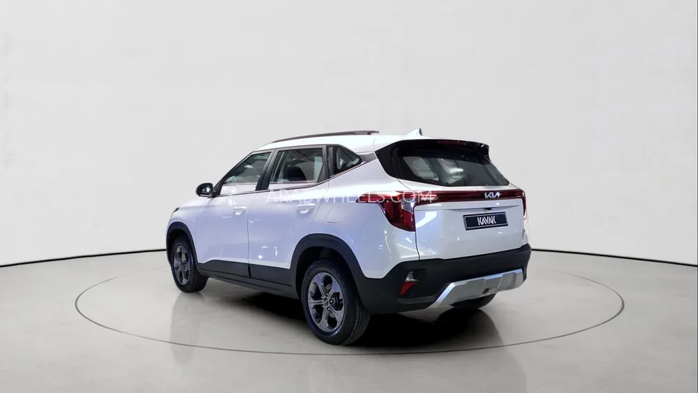 Kia Seltos 2024 for Sale in Dubai Image-6