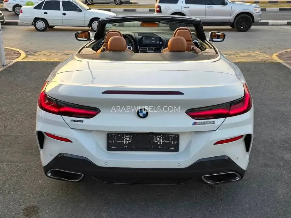 بي إم دبليو الفئة الثامنة 2019 for Sale in الشارقة Image-9