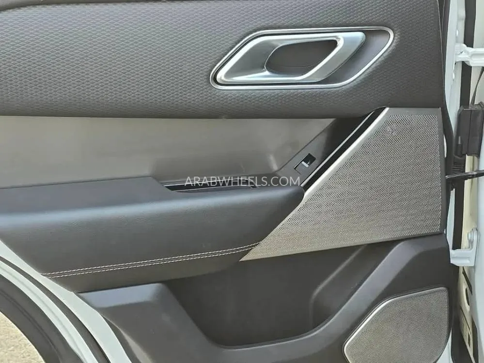 لاند روفر رينج روفر فيلار 2020 for Sale in الشارقة Image-15