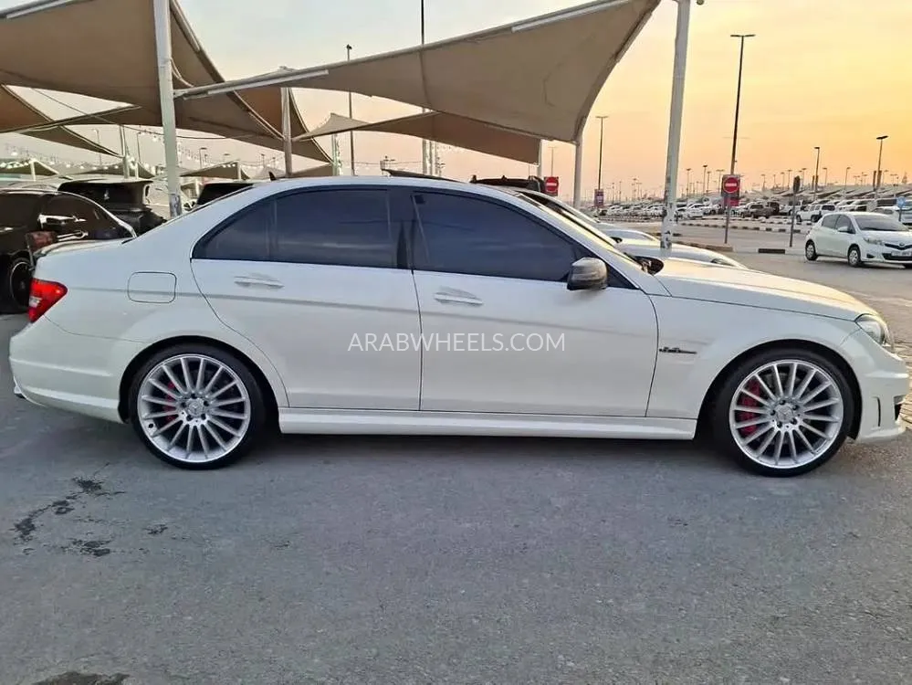 Mercedes Benz C Class 2012 for Sale in Sharjah Image-4