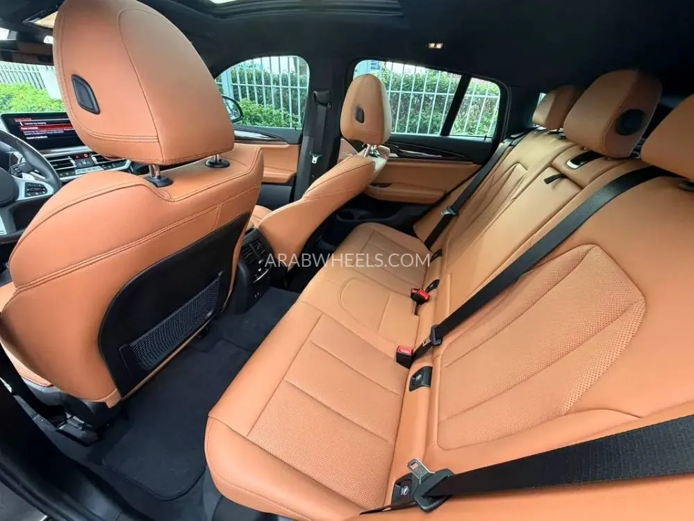 BMW X4 2023 for Sale in Dubai Image-6