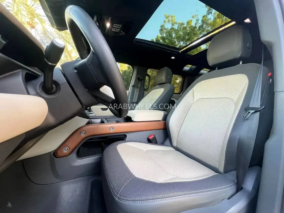 Land Rover Defender 2023 for Sale in Dubai Image-5