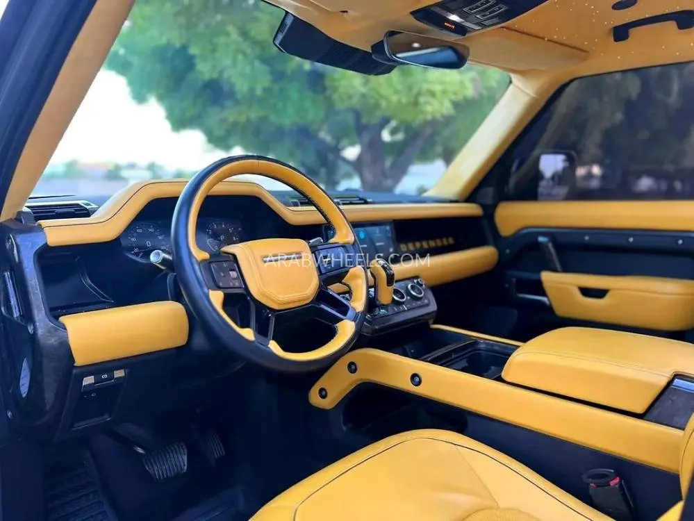لاند روفر ديفندر 2022 for Sale in دبي Image-10