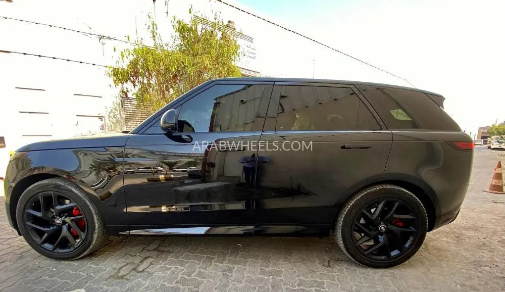 Land Rover Range Rover Sport 2023 for Sale in Dubai Image-9