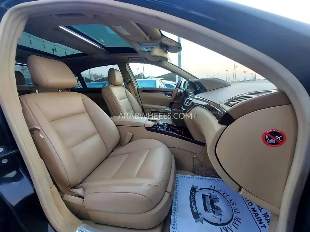 مرسيدس بنز CLS Class 2013 for Sale in الشارقة Image-7